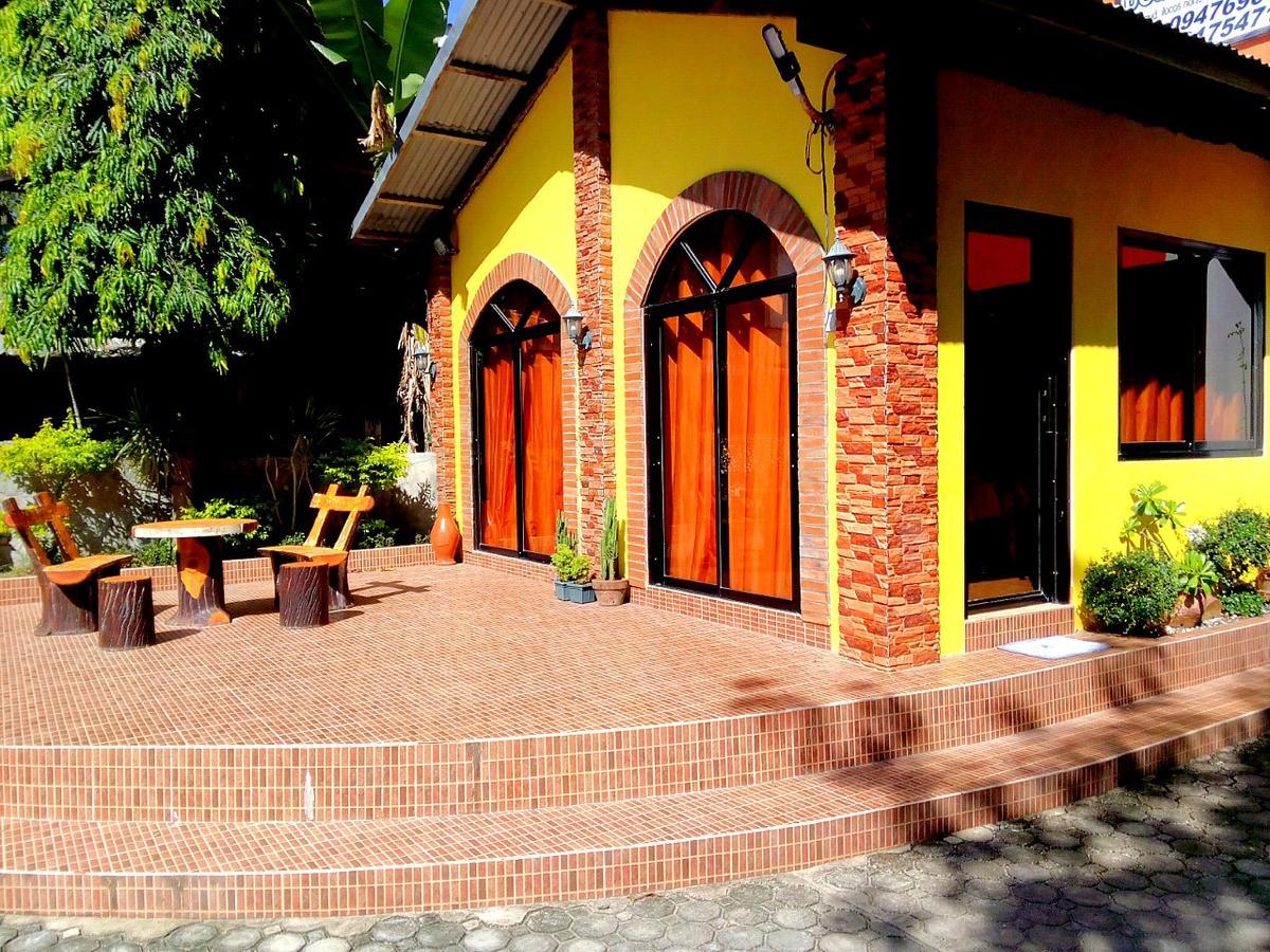 Jun And Carol Beach Cottages Pagudpud Exterior foto