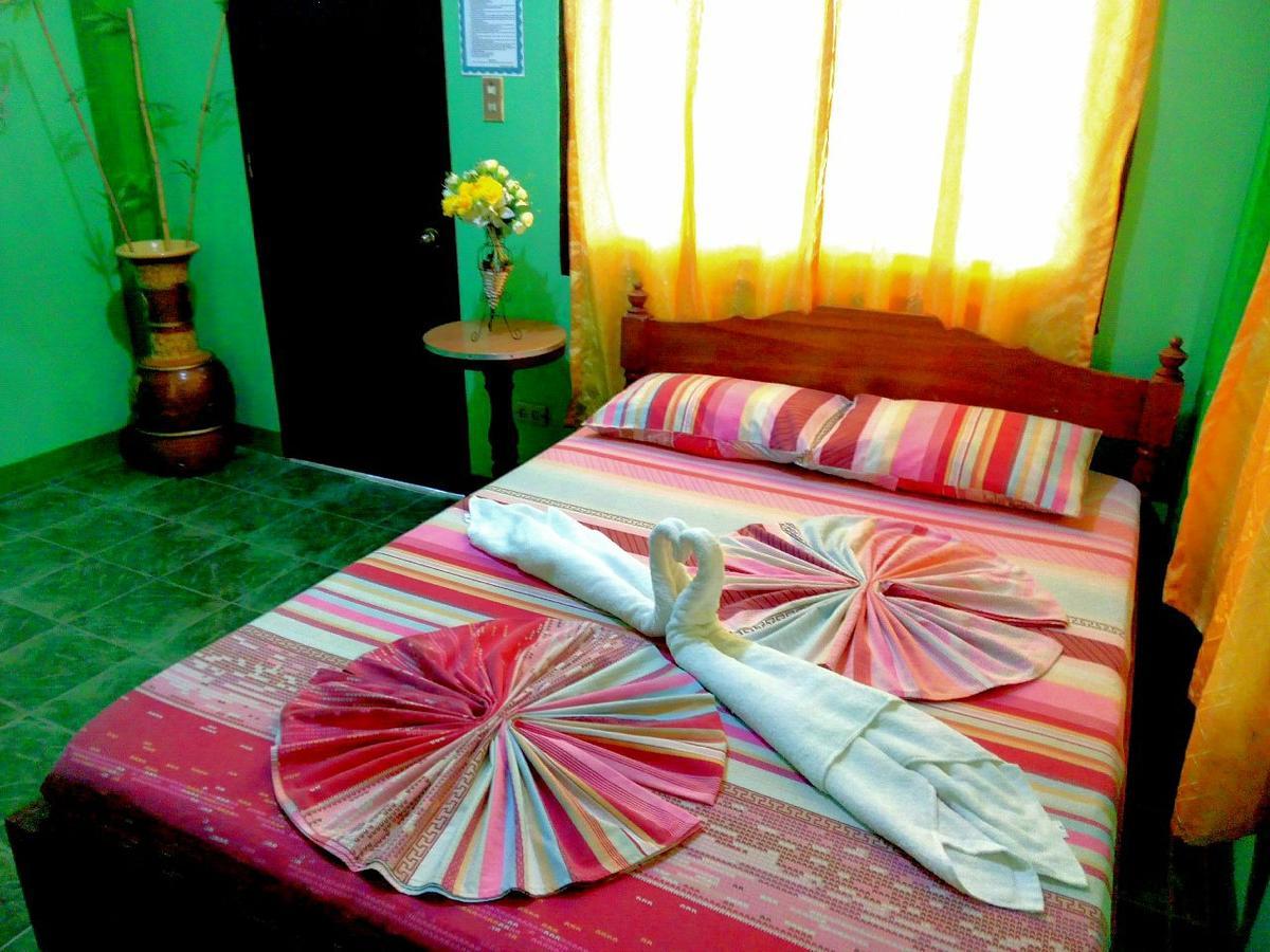 Jun And Carol Beach Cottages Pagudpud Exterior foto
