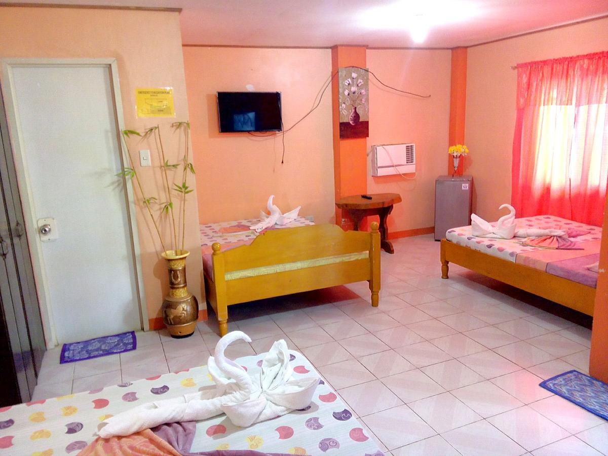Jun And Carol Beach Cottages Pagudpud Exterior foto